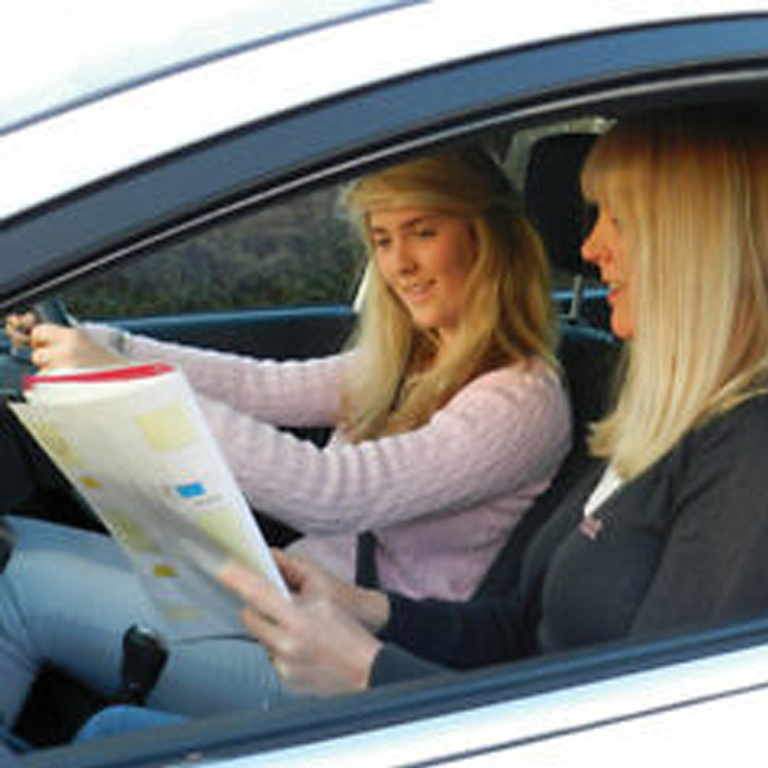 ladies-driving-instructor training in Thudiyalur coimbatore